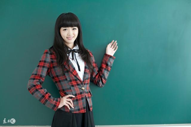 宝宝没长牙嘴巴有异味是什么原因,宝宝的嘴巴有碱性怪味