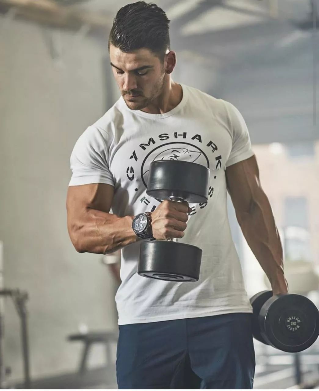 1对哑铃6个动作,哑铃在家锻炼方法视频