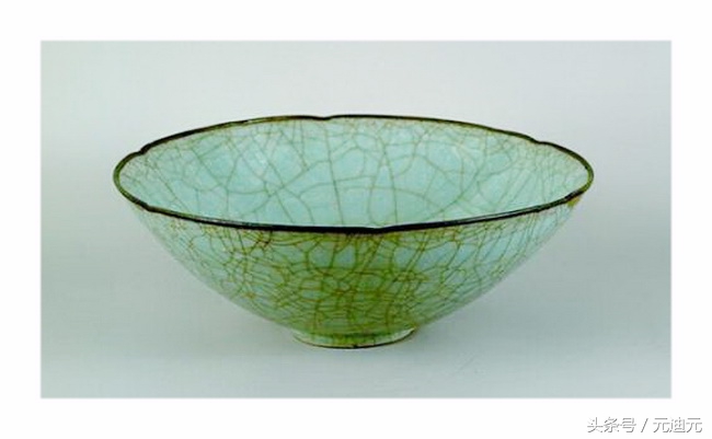 喜欢收藏古玩心理暗示,大价钱买到假古董能退吗