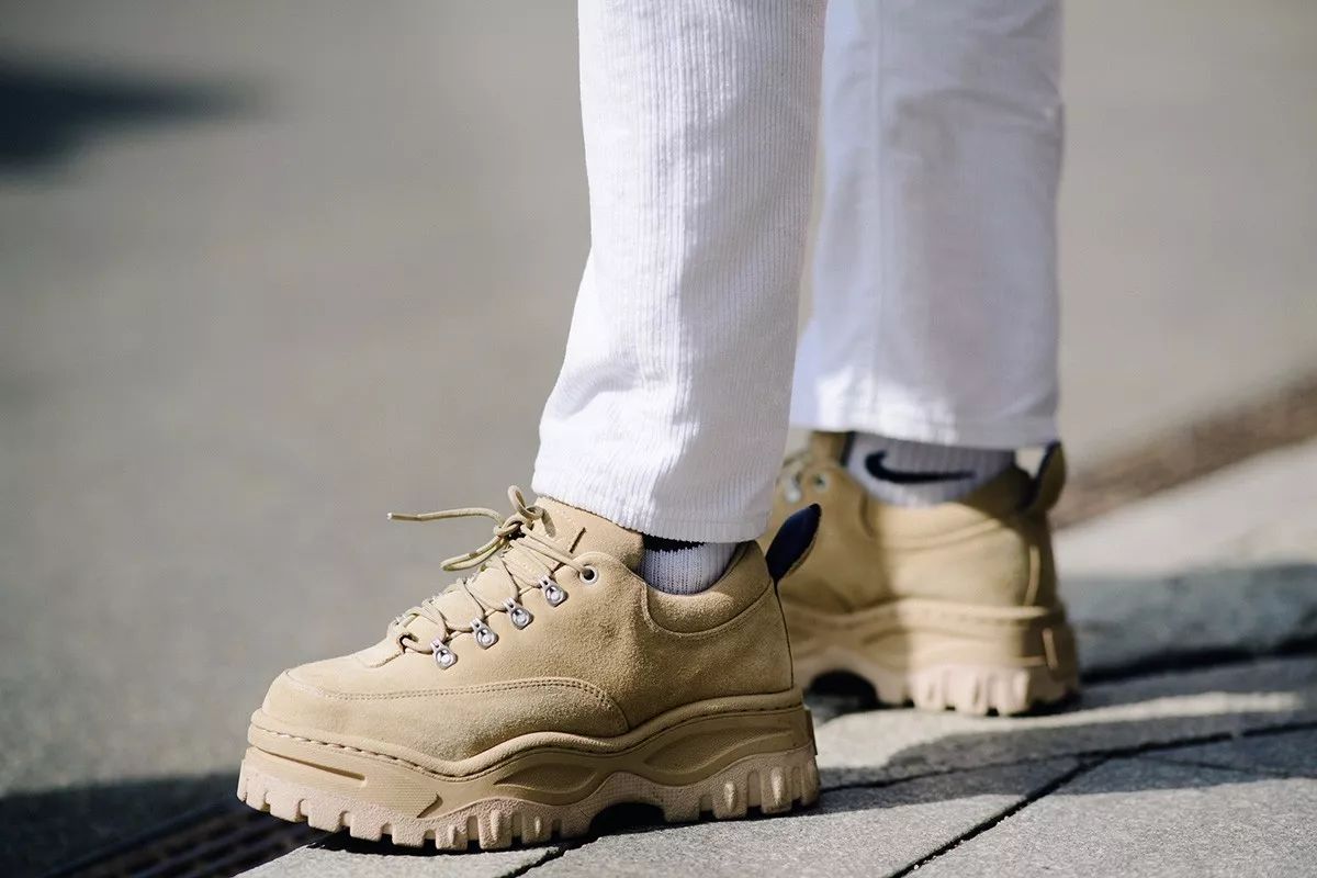 给你一份Sneaker趋势分析，让你在潮流的道路上越走越顺！