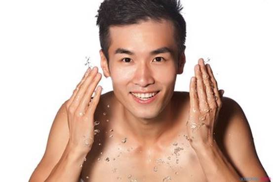 秋季男士护肤常识的文章,秋季男士护肤小常识