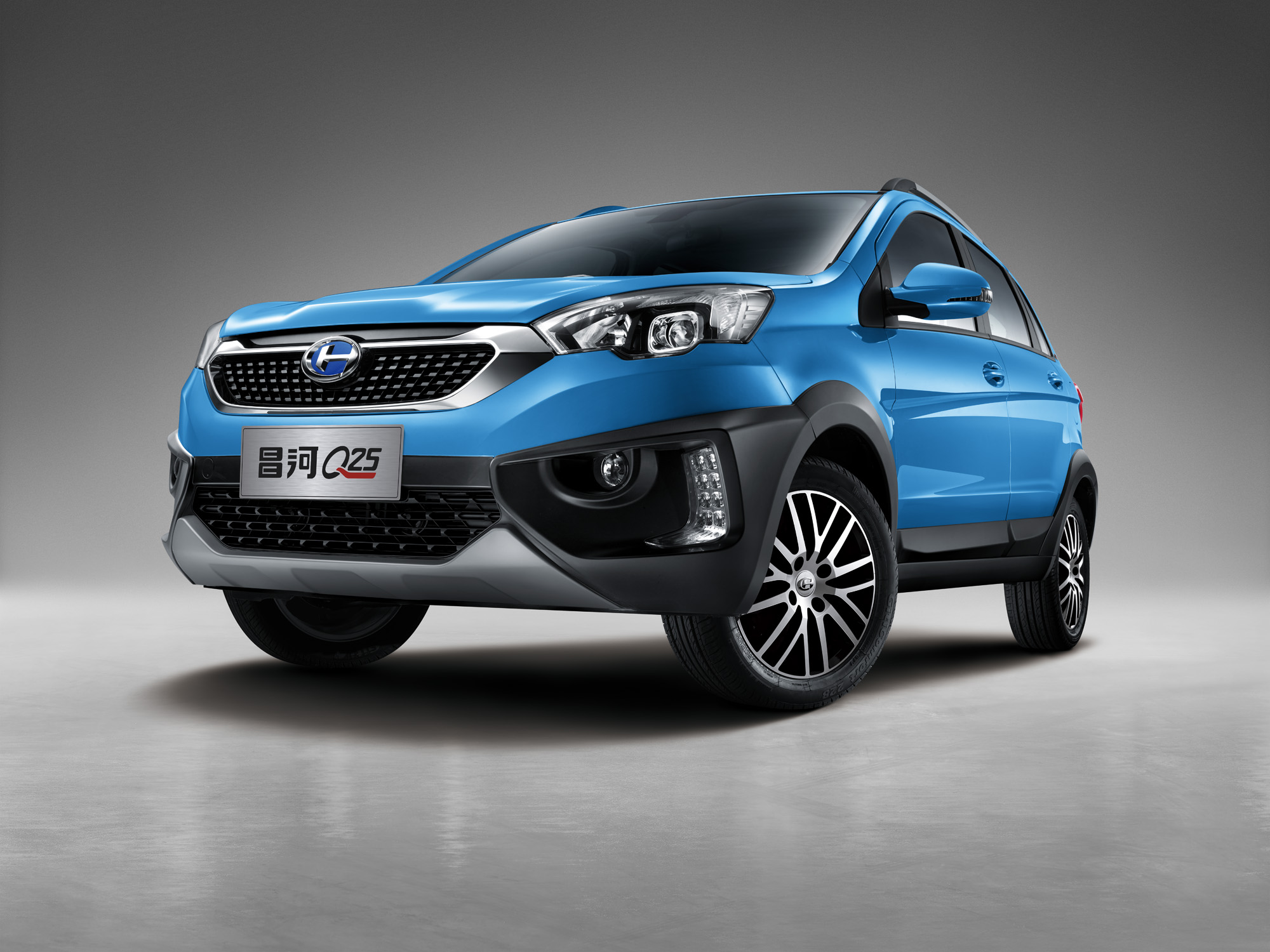 北汽集团新款燃油汽车,北汽集团suv