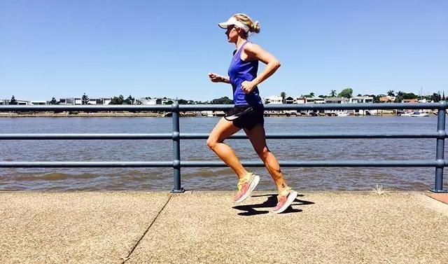 比阿迪好的跑鞋,比阿迪达斯和耐克好的鞋