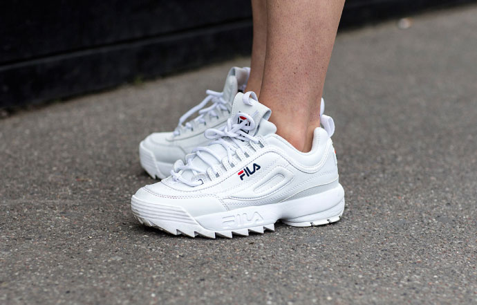 给你一份Sneaker趋势分析，让你在潮流的道路上越走越顺！