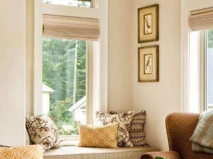 小房间有两个窗户怎么设计好看,房间小窗户用什么好看