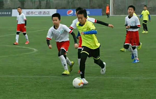 中国两个小将成功闯进青年奥运会,南充足球小将入选国家队