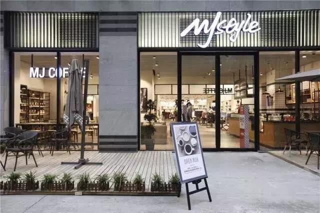 给我举例5个优秀的小众女装品牌,给我举例5个小众的优秀女装品牌