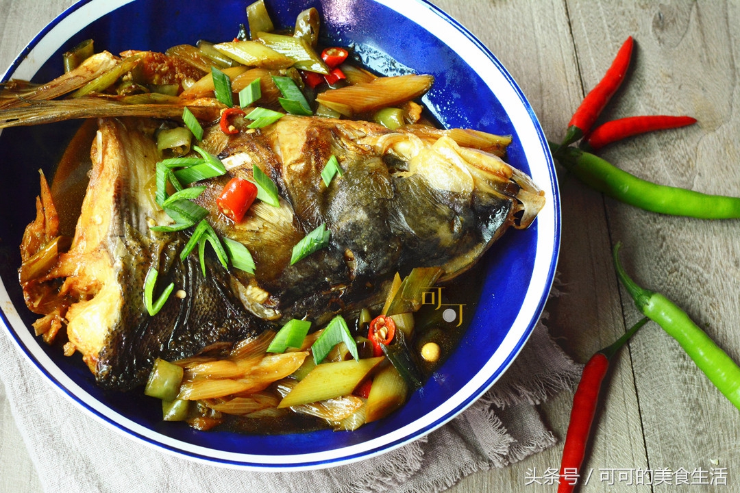 天冷吃个香辣干锅鱼头，包你吃得额头冒汗，满屋飘香真带劲！