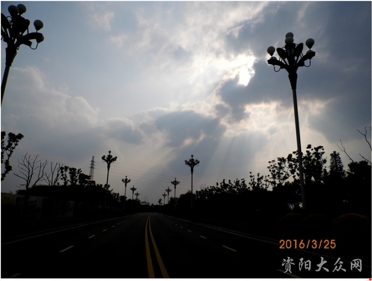 见证高铁时代,见证高铁新城未来的发展