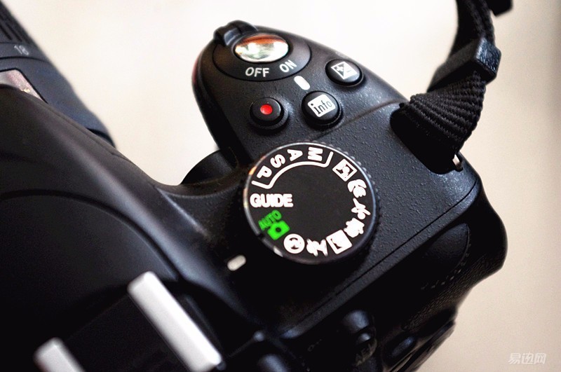 佳能尼康人像对比入门,尼康佳能入门长焦