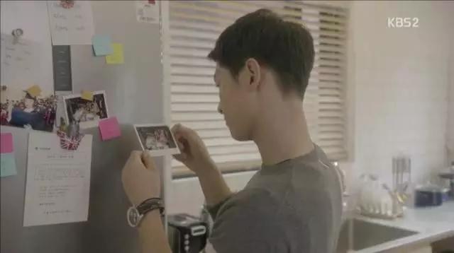 韩剧同款首饰,宋仲基片场被拍与宋慧乔同款卫衣