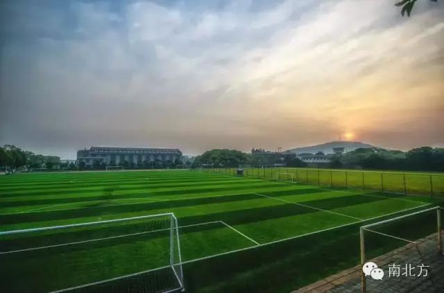 国内前十名的体育大学排名,中国最好的体育大学排名前十