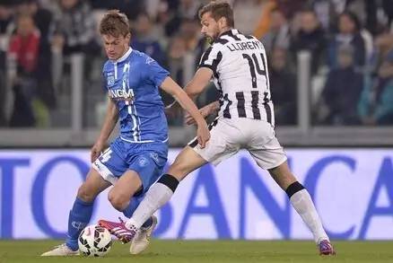 巴萨6比二赢皇马,1011欧冠半决赛巴萨vs皇马