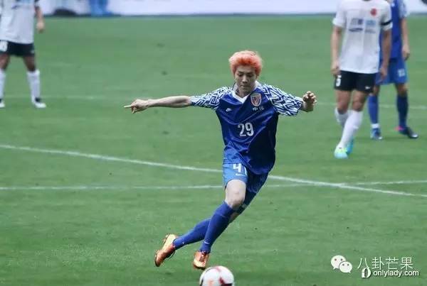 鹿晗因偶像破吉尼斯纪录,鹿晗破了吉尼斯纪录又有事了