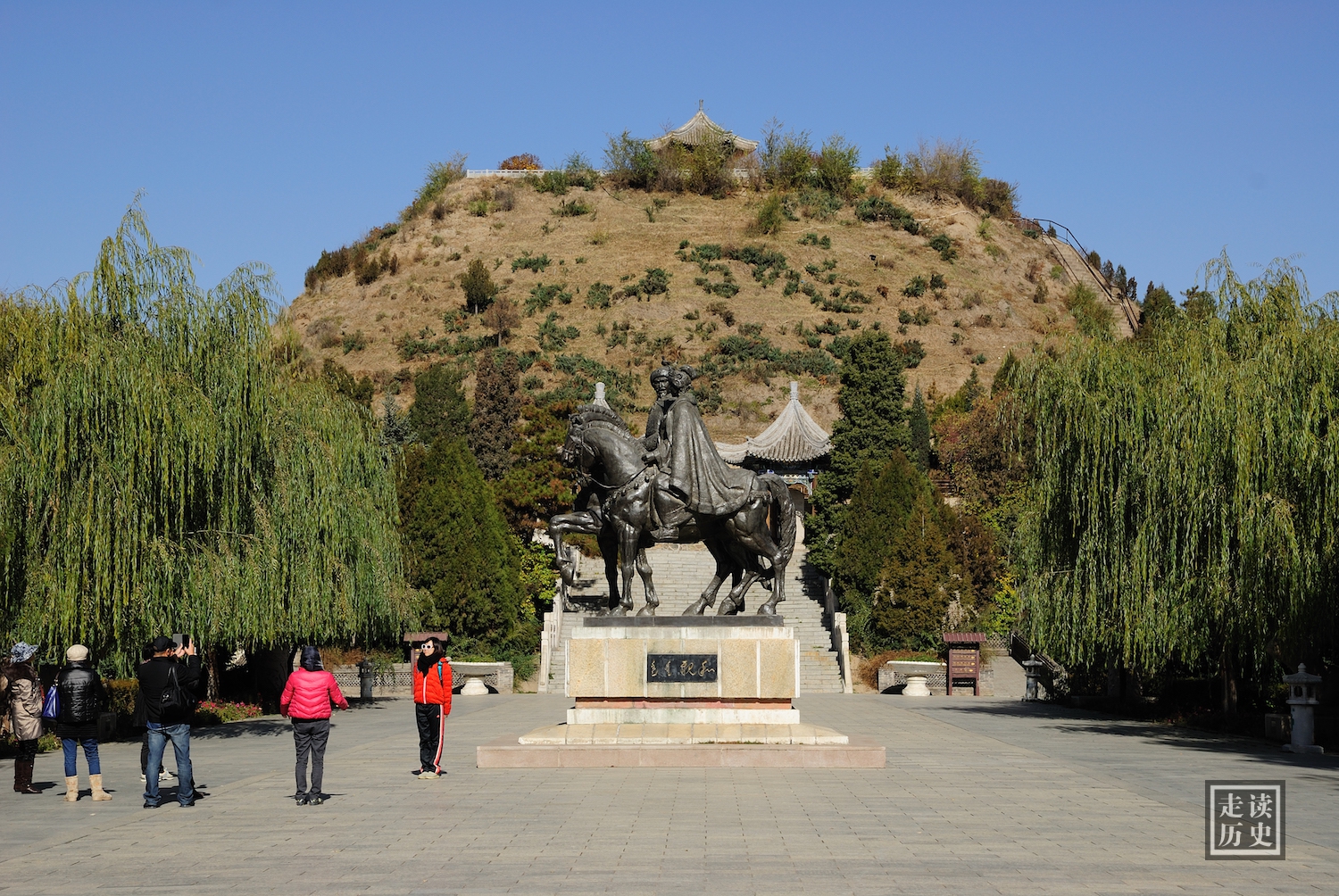 探访昭君墓：出塞的价值有多大？