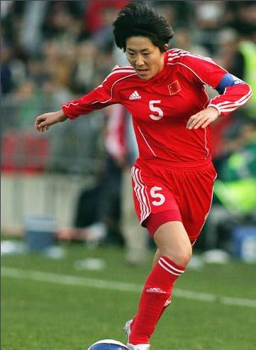 盘点足球场上拼搏时刻,盘点足球场上的换人奇迹