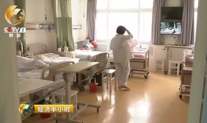 猴宝宝难产,产房一床难求到现在