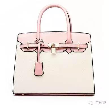 掐指一算，范姐猜你今天出门缺个包？