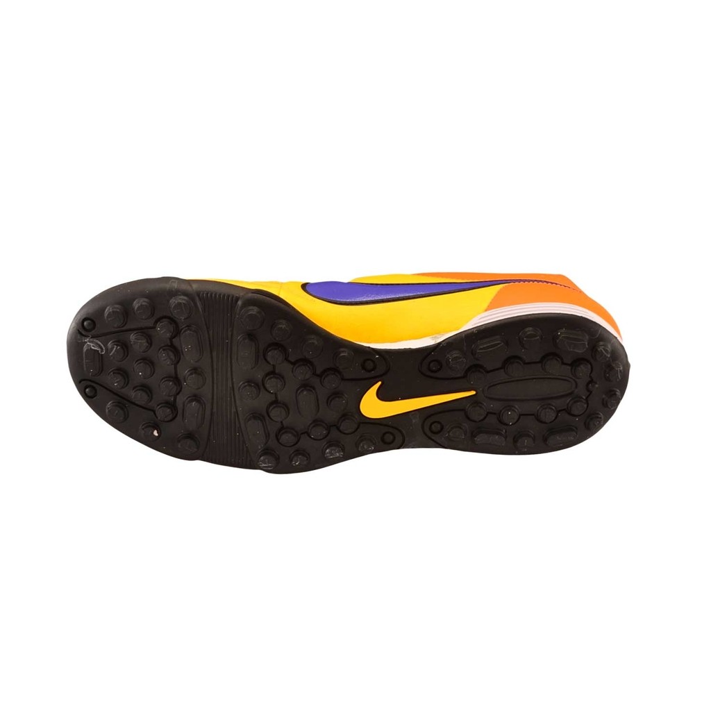 山寨足球鞋,安踏雄狮足球鞋郑智