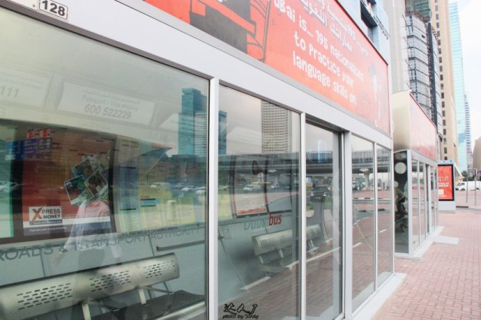 乘着地铁去迪士尼,乘着地铁去兜风