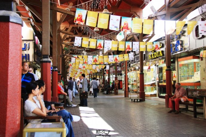 乘着地铁去迪士尼,乘着地铁去兜风