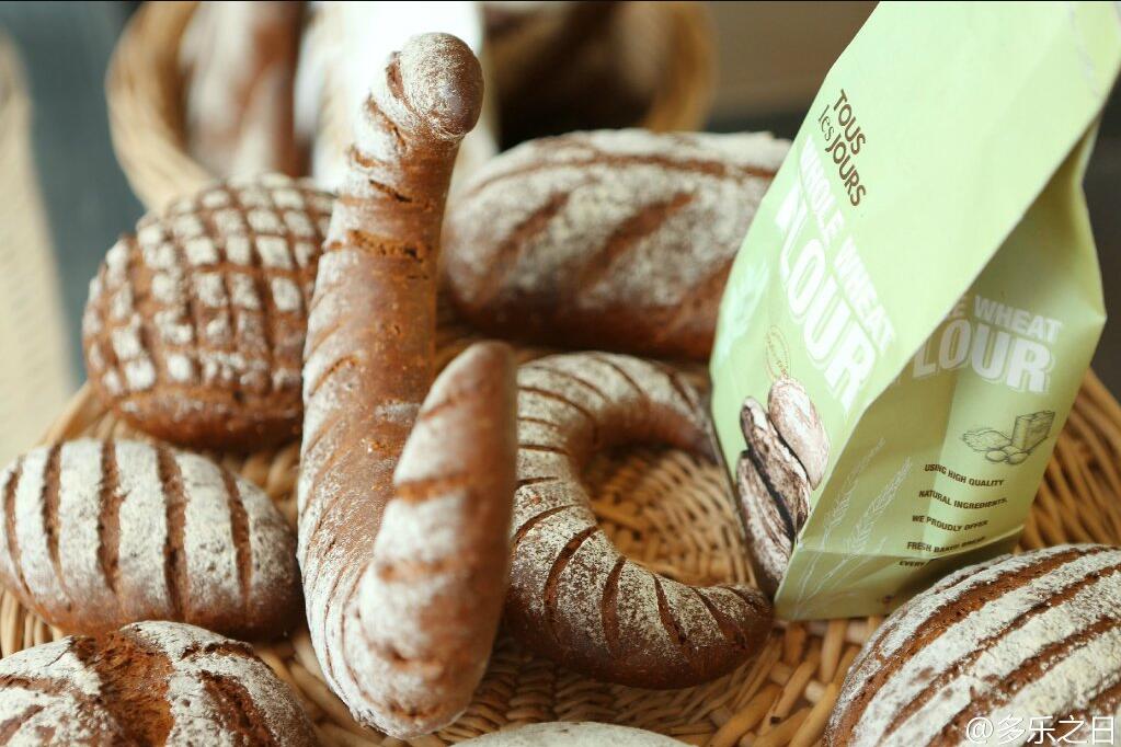 都教授代言服装,都教授北京现代广告