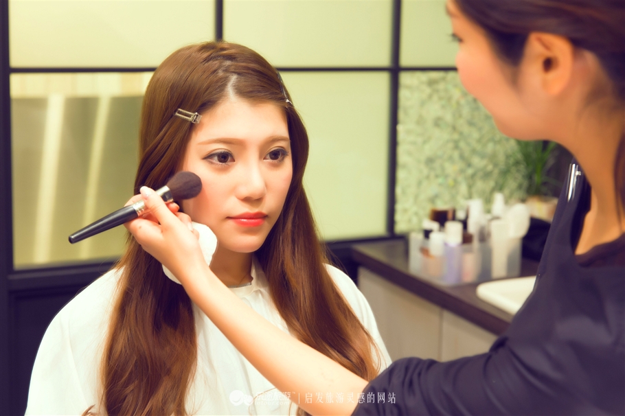 鍦ｈ癁棰勫敭褰╁,鍦ｈ癁褰╁濂楅