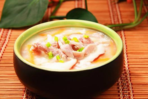 抽烟干咳吃什么清肺,秋天胸闷气短干咳怎么回事