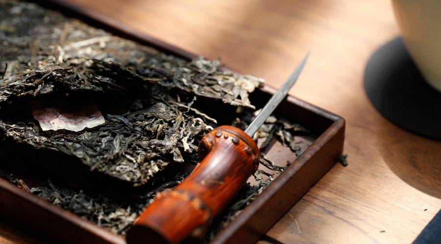 如何撬开一饼普洱茶，手把手教程