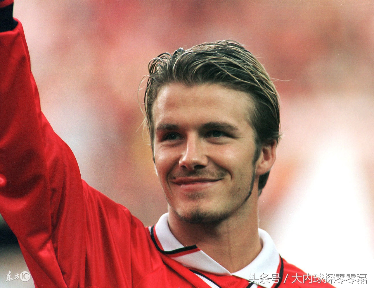 昔日在足球场上散发魅力的小贝,足坛第一帅哥小贝