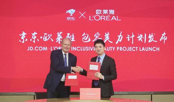 刘雯高定时装周,刘雯2022代言奢侈品