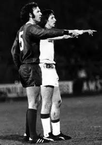 克鲁伊夫现在怎么样了,克鲁伊夫正确打开方式