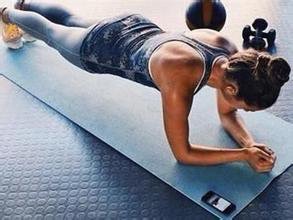 女生标准体重的算法,女生标准体重和身高对照表