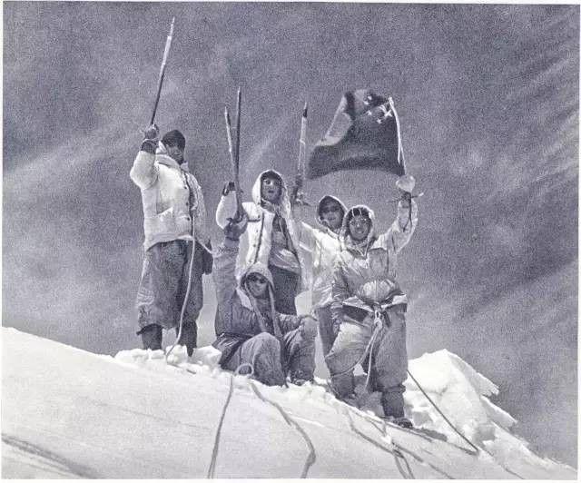 攀登贡嘎雪山死亡率,贡嘎雪山主峰有人登顶过吗