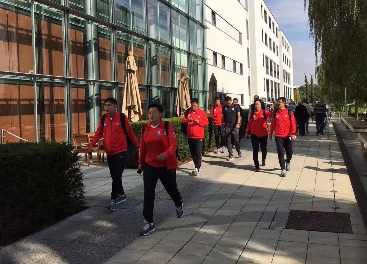 大众青训,为什么大众汽车赞助德国