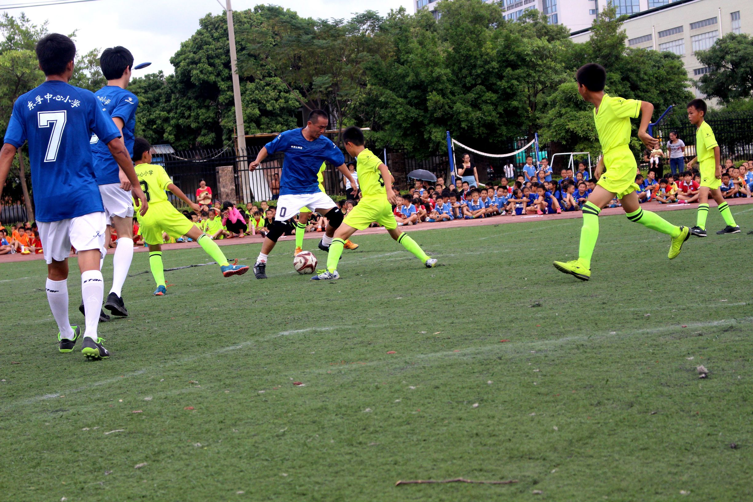 前进小学体育艺术节共几天,赛罕区民族小学校园足球文化节