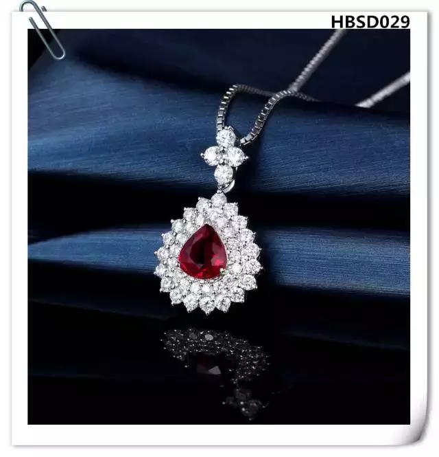 老凤祥红宝石吊坠款式,蓝宝石吊坠经典款式