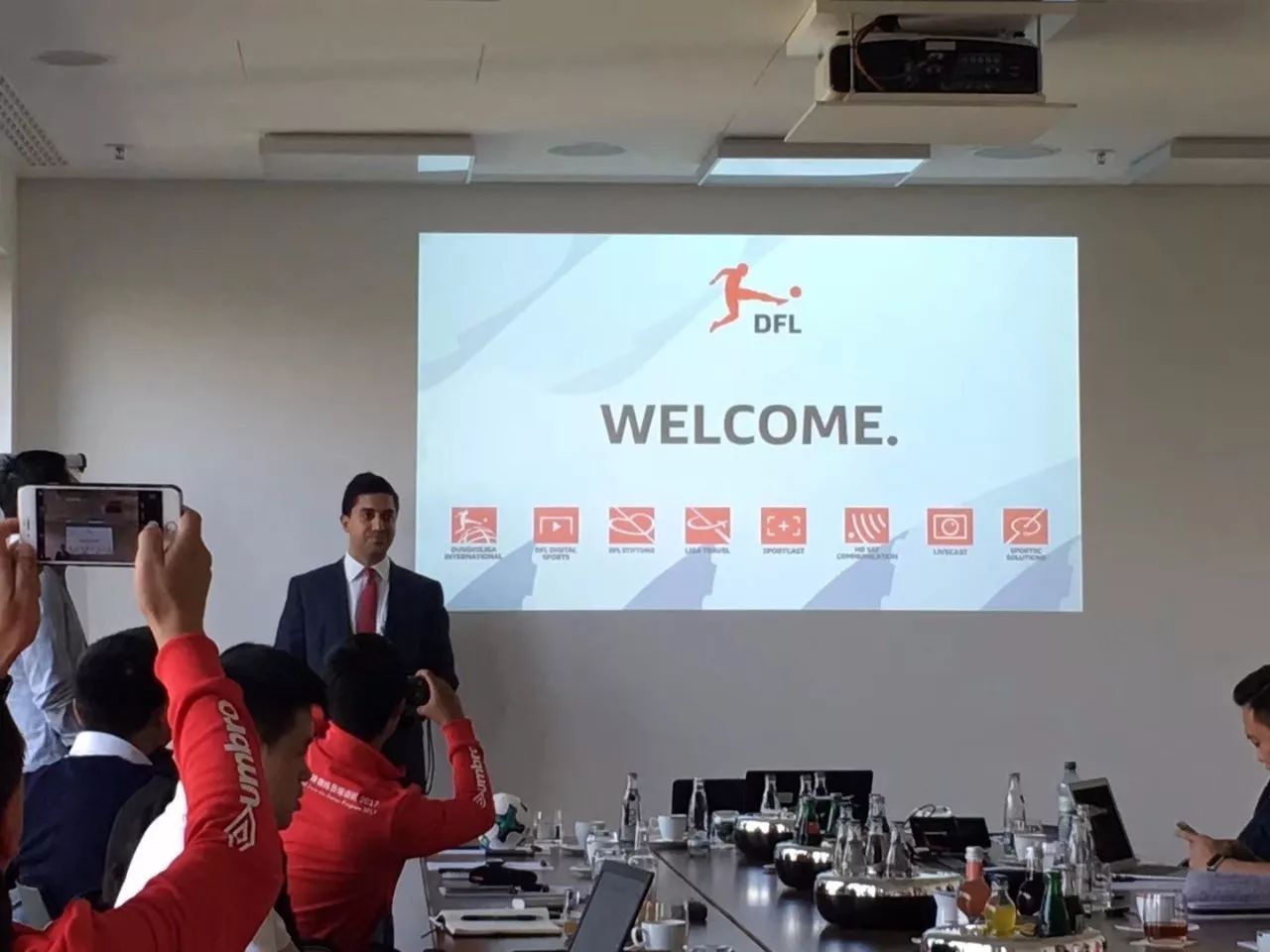 大众青训,为什么大众汽车赞助德国