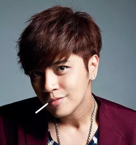 越看越帅的脸型国字脸,短国字脸怎么整成窄方脸