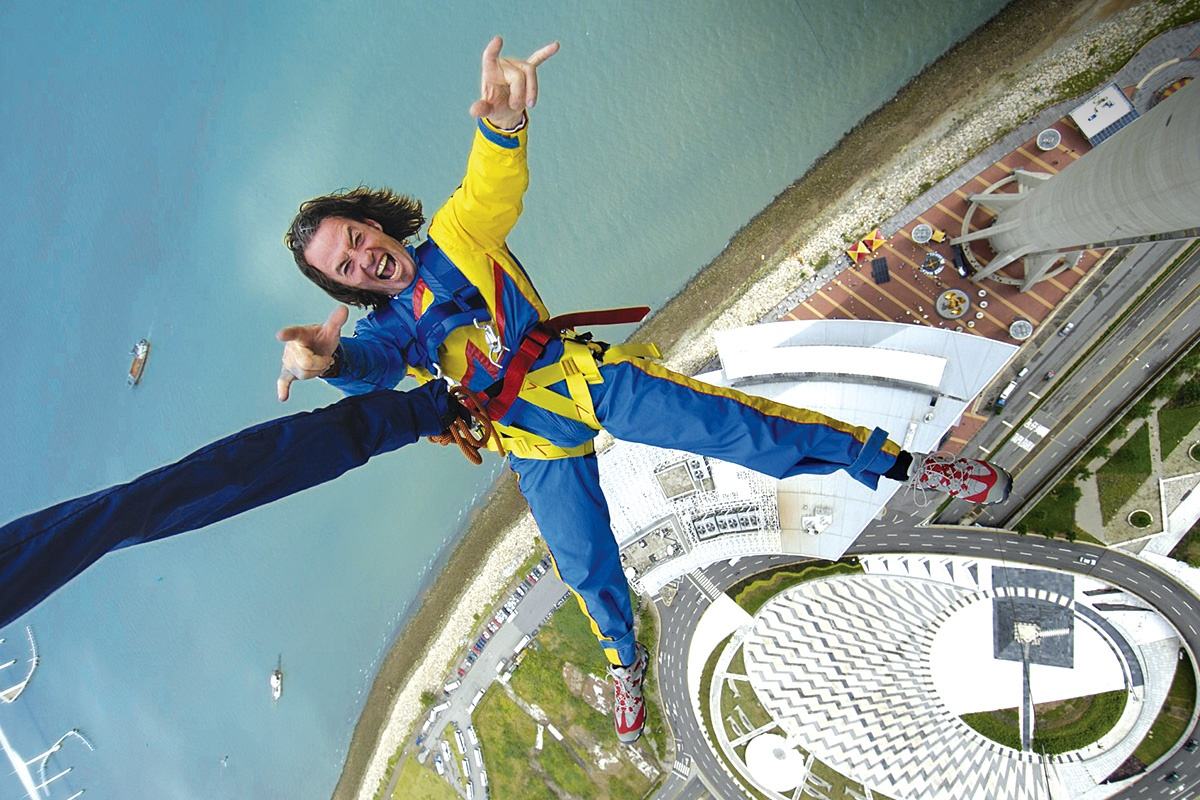 广州塔蹦极233米多少钱,世界上最高的10个蹦极是哪10个