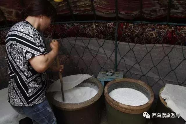 去了内蒙为什么敬酒三杯，哈达怎么接，马奶也是良药？