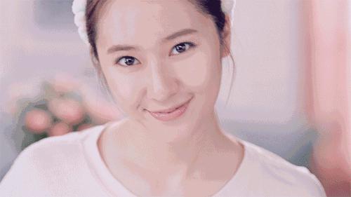 蜂蜜面粉自制美白面膜,面粉做面膜有多好用呢