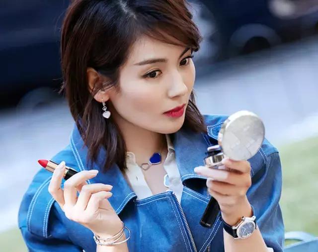 经常断货看看这些明星们用的口红吧