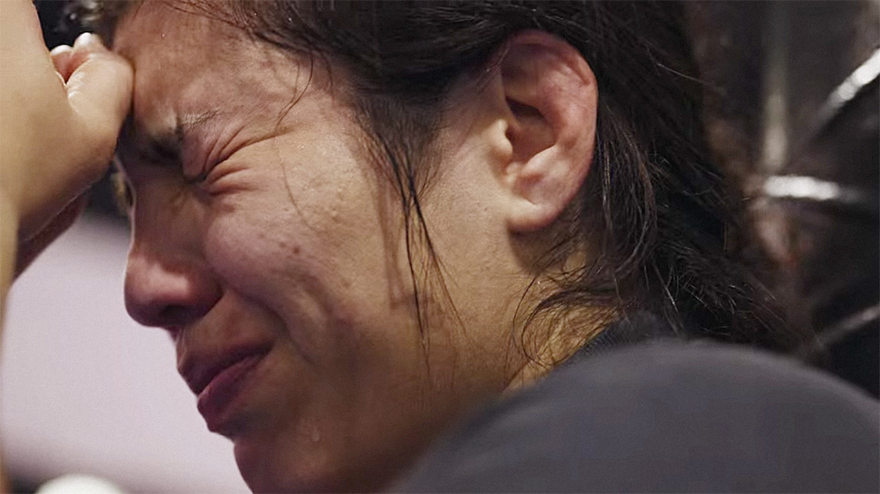 靠着外婆给的300美元，他开了一家体育用品店，最后还成了世界500强