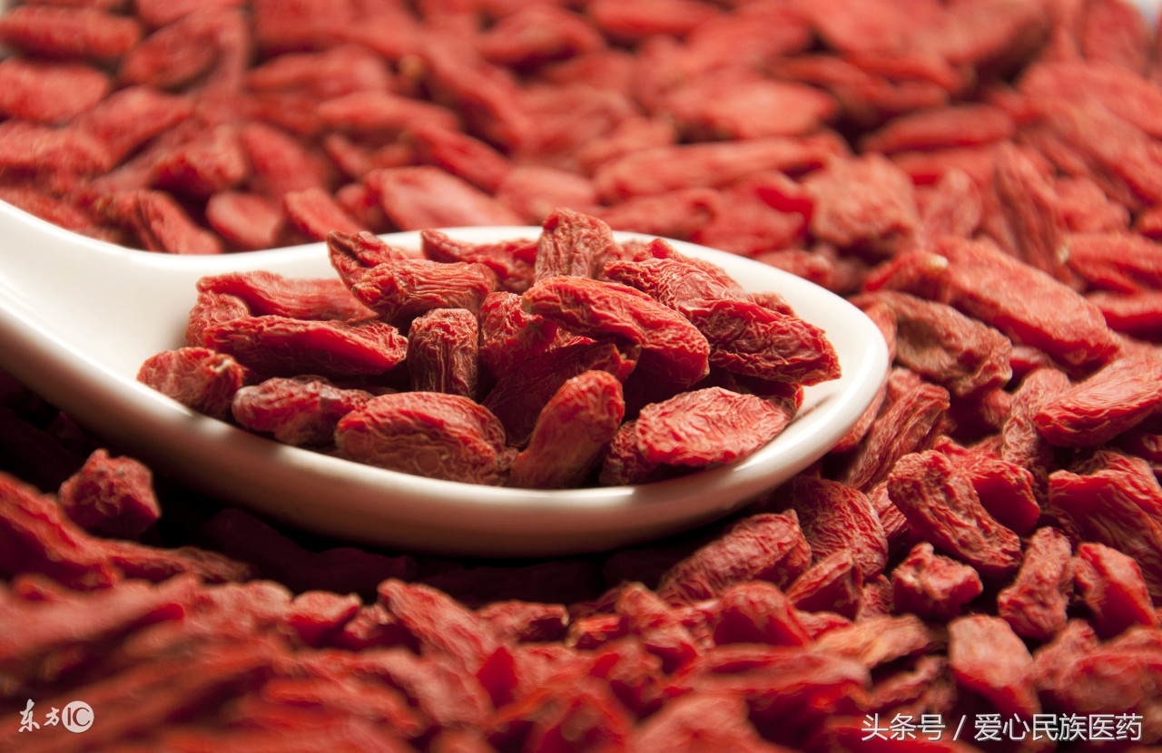 预防孩子近视的食物,造成近视的原因和预防近视的方法