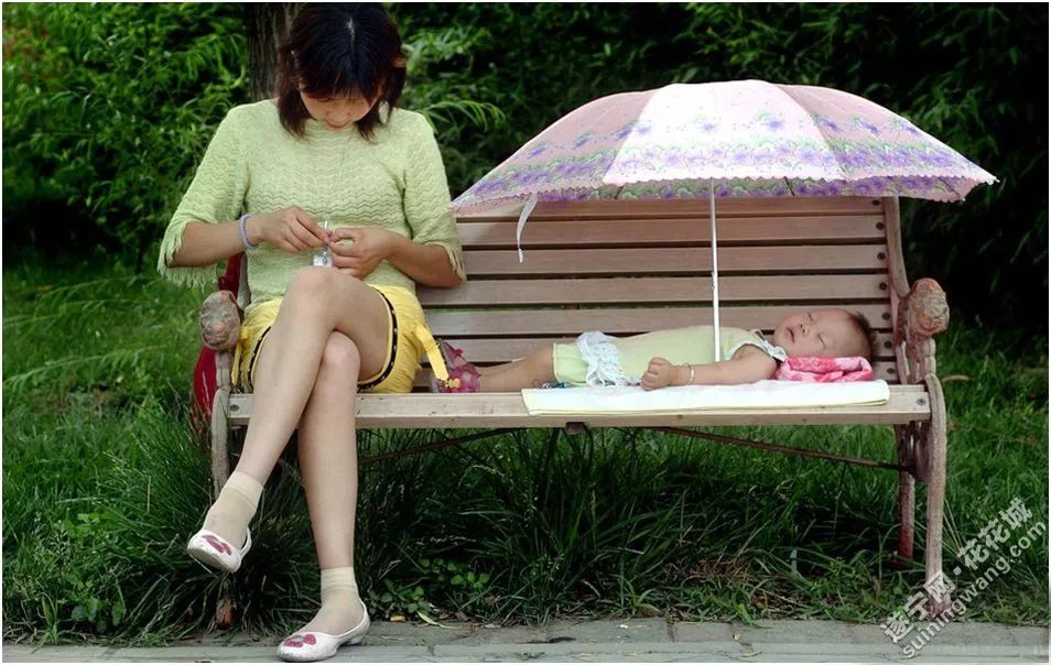 有一种爱叫你妈喊你穿秋裤了,你妈喊你穿秋裤啦图片