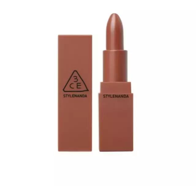 经常断货看看这些明星们用的口红吧