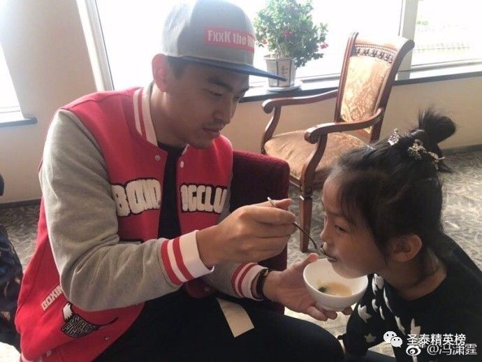 帕托迪丽热巴剪辑,帕托进球全场喊迪丽热巴视频