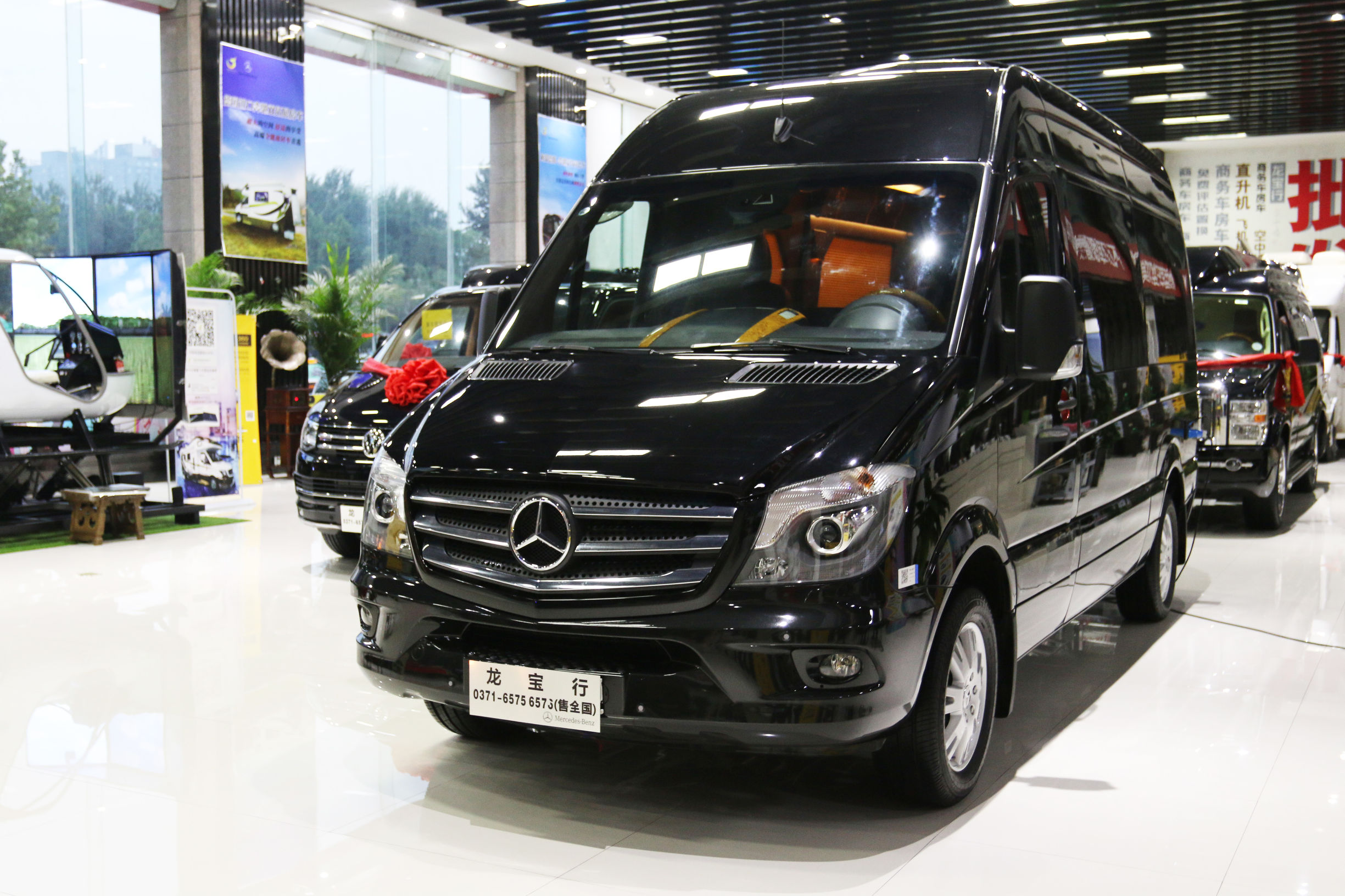 最新款进口奔驰斯宾特7.3米,奔驰斯宾特7.2米