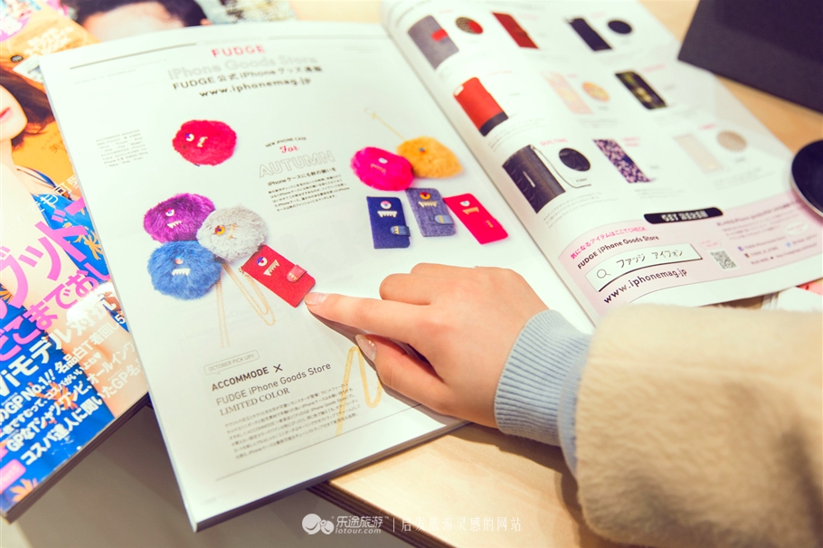 鍦ｈ癁棰勫敭褰╁,鍦ｈ癁褰╁濂楅